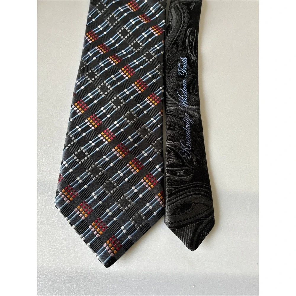 Robert Graham-100% Silk Tie Necktie Red Royal Blue Geometric Vintage